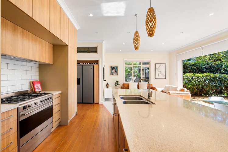 13 Nelson Crescent Napier South_5