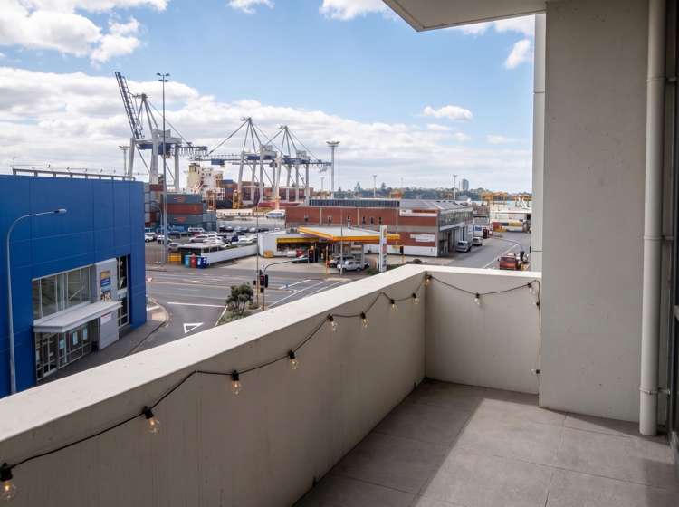 301/2 Dockside Lane Auckland Central_5