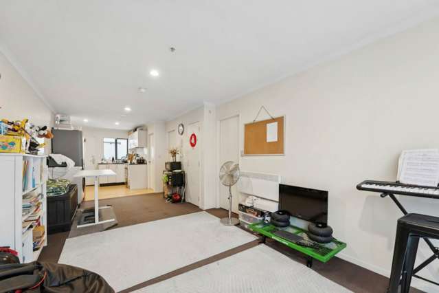 B708/176 Broadway Newmarket_3