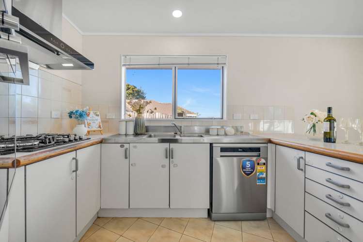 3/7 Frost Road Mt Roskill_4