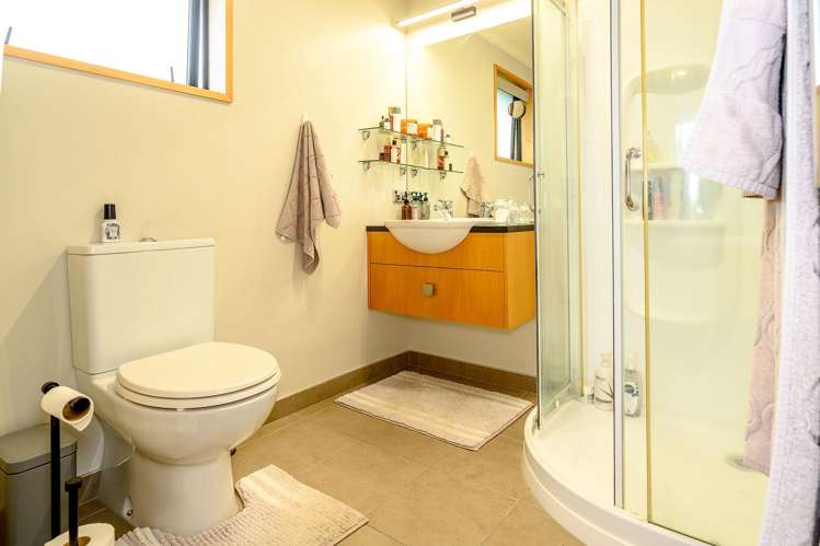 6 Robina Place Gore_29