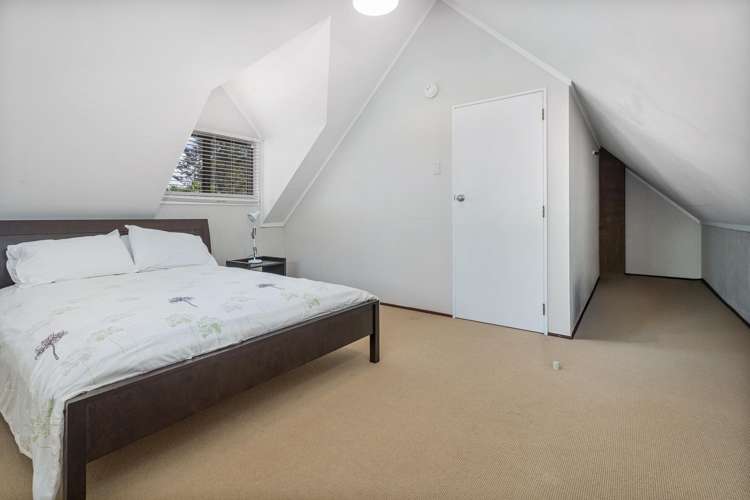 17 Crown Reef Pauanui_12