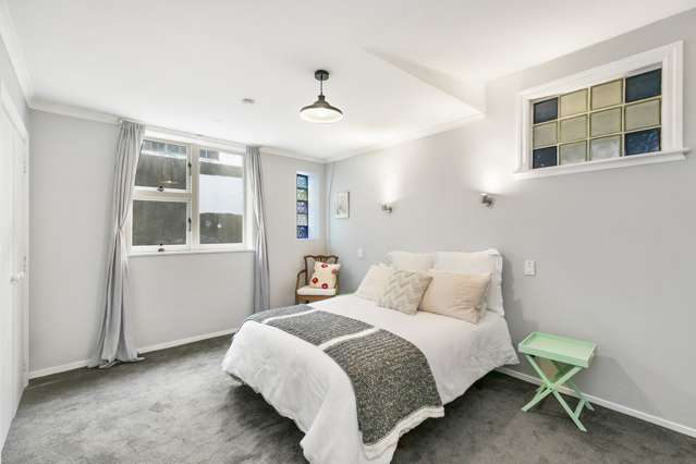 241/21 Left Bank Te Aro_2