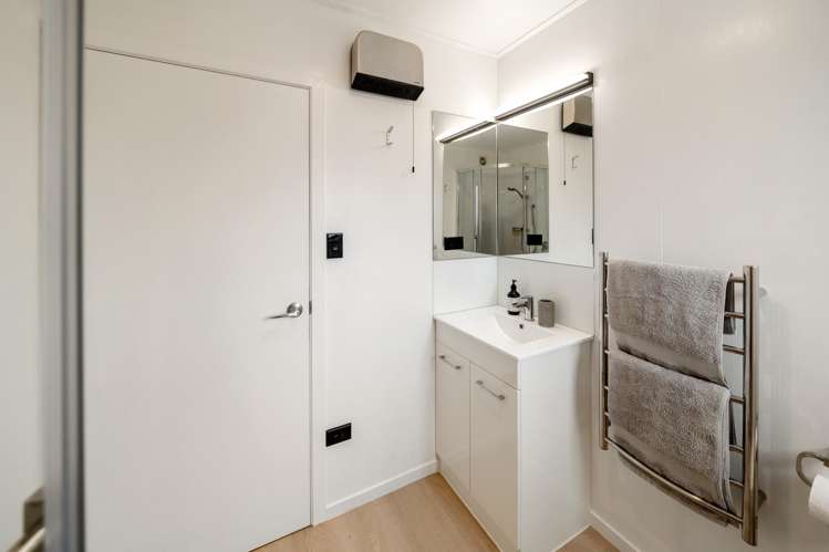 24 Oyster Lane Colac Bay_21