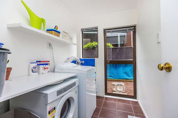 24 Thatcher Crescent Crofton Downs_28