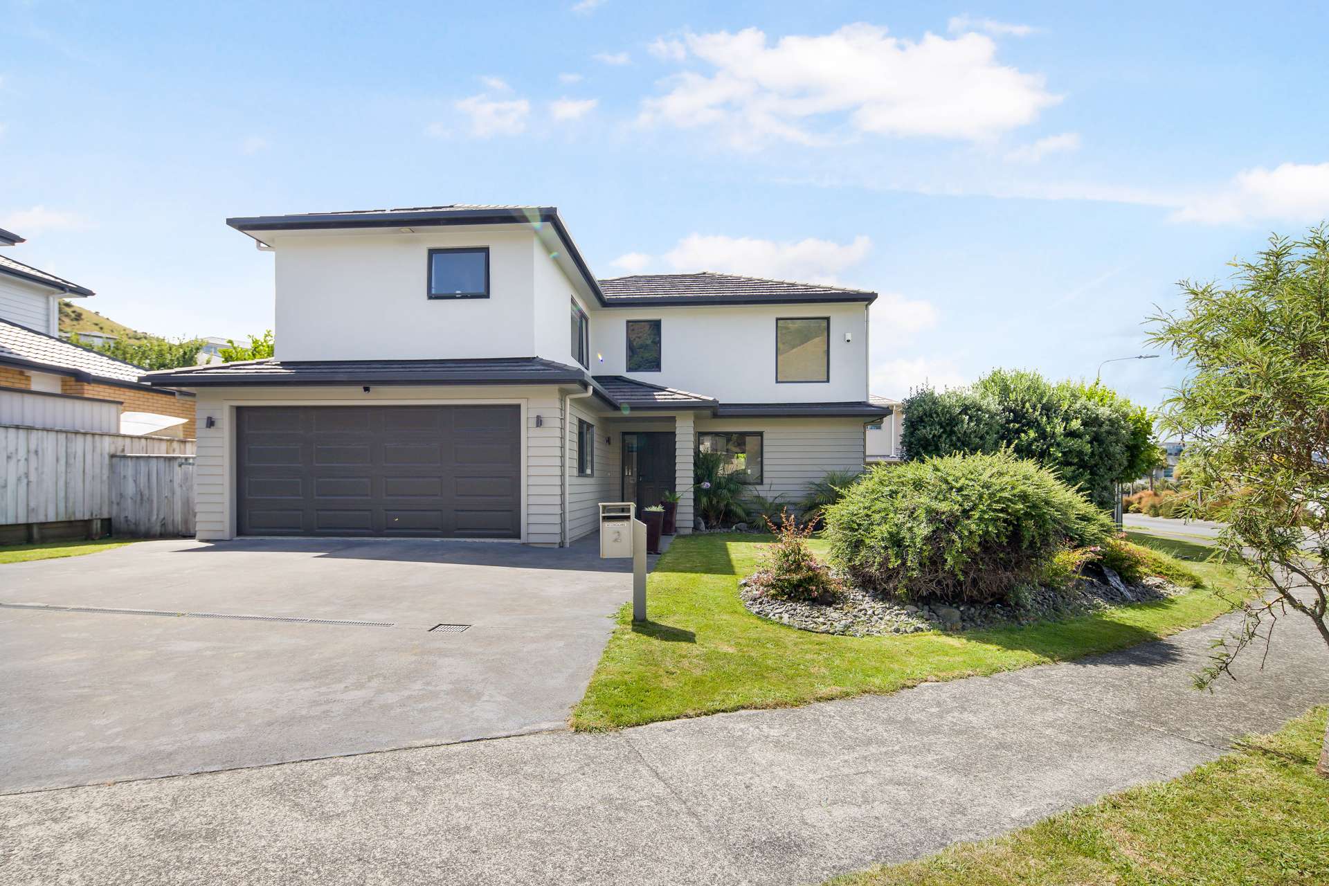 2 Yarnbrook Grove Churton Park_0