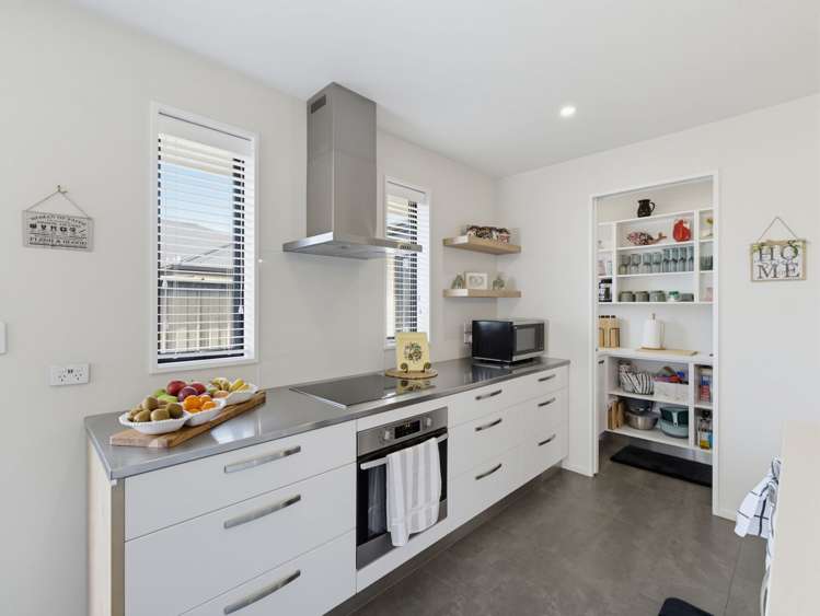 1 Meadows Drive_5