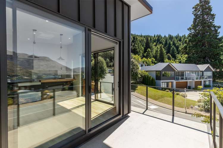 1 Saint Peters Place Queenstown_18