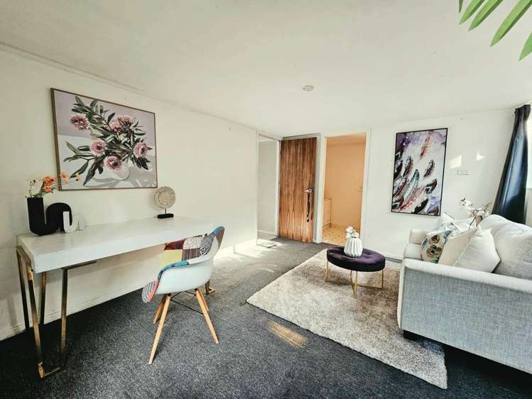 9 Glucina Place Glen Eden_16