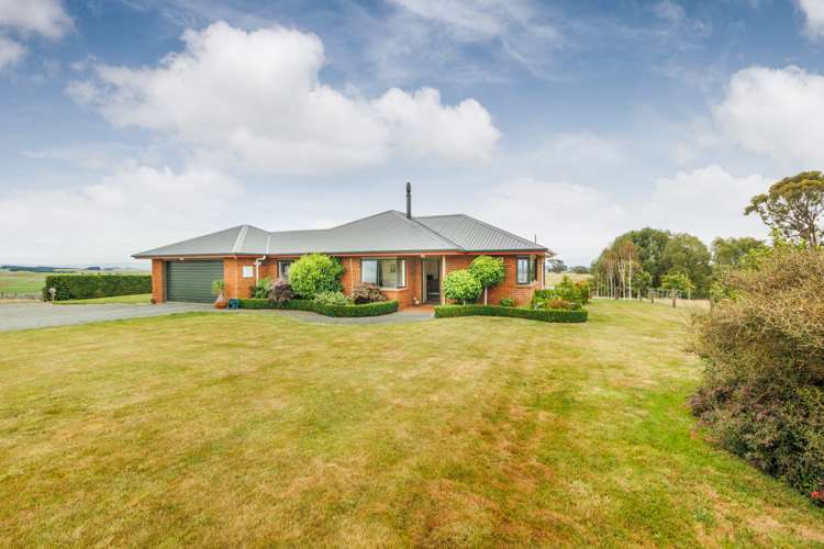 158 Finnis Road Pohangina_3