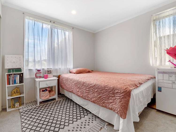 13 Ritchie Crescent Takanini_7