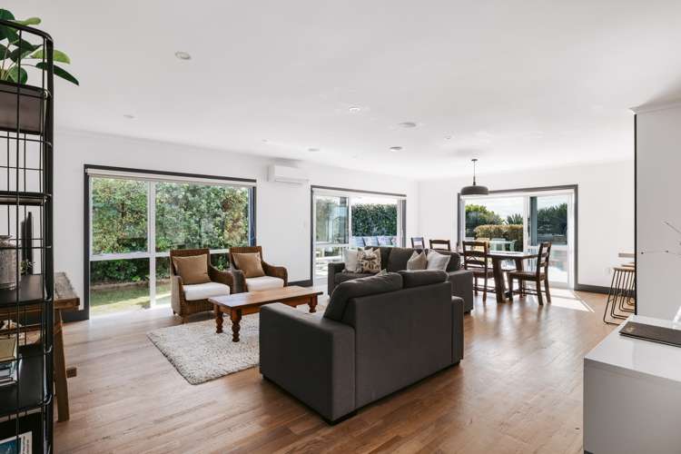 2/203 Oceanbeach Road Mount Maunganui_9