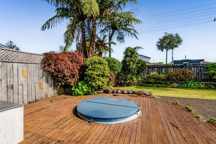 37 Pembroke Road East Stratford_29