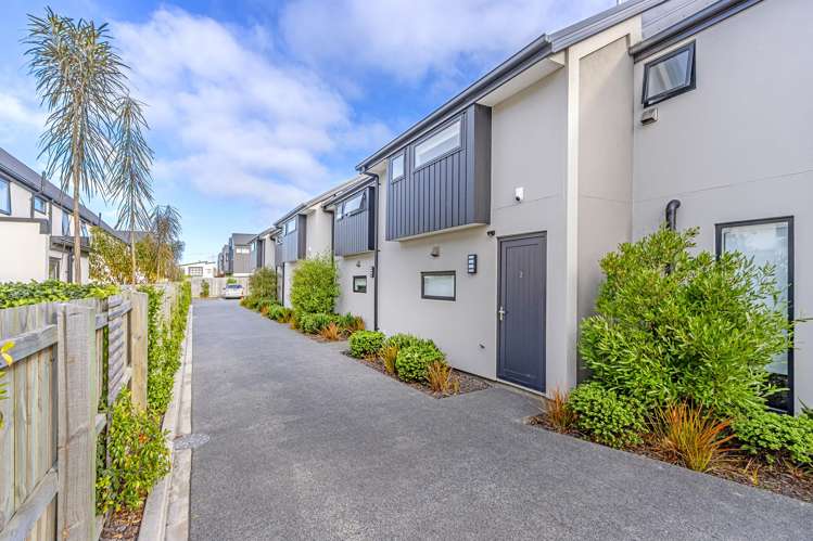 2/45 Division Street Riccarton_2