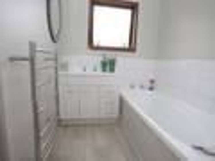 112 Tukere Drive Whangamata_23