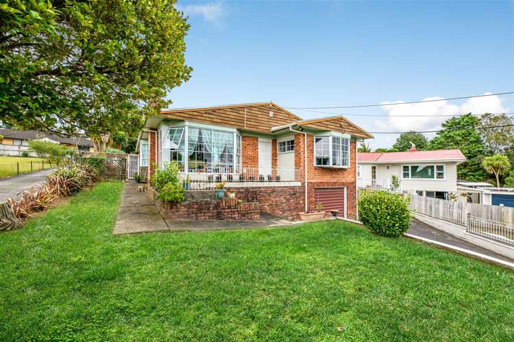 8 Christina Avenue Te Atatu South_24