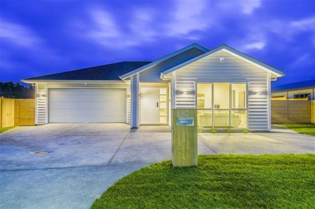 19 Fred White Drive Kumeu_1