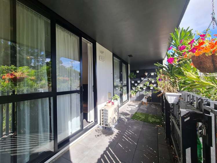 4/2 Tahuhu Road Mt Wellington_11