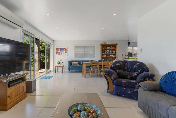 2/94 Waipuna Road Mount Wellington_7