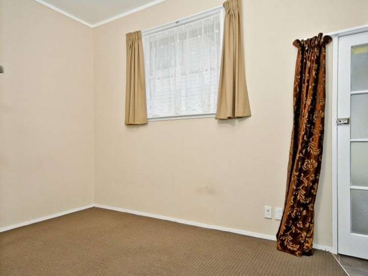 2 Snead Place Hamilton East_20