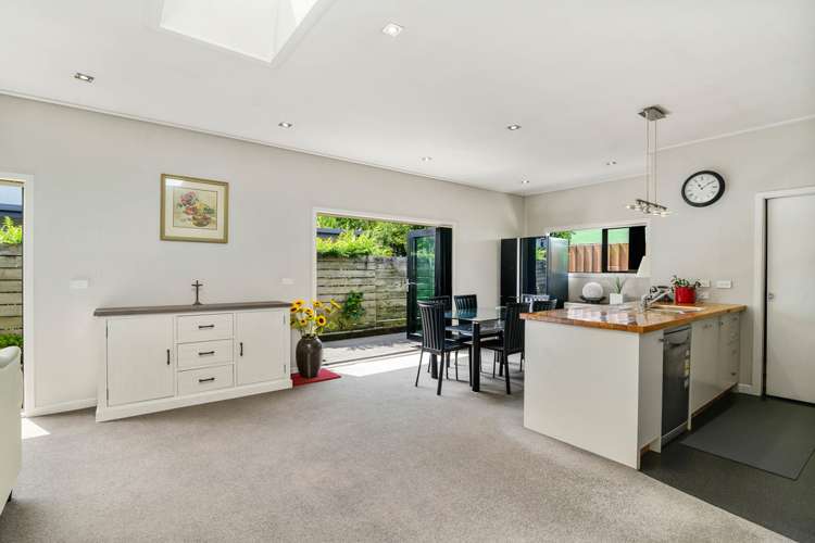 6/11 Dp Larch Street Victoria_6