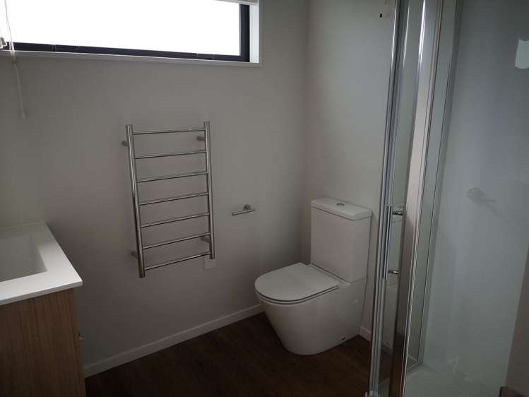 2/26 Fitzherbert Road Wainuiomata_7