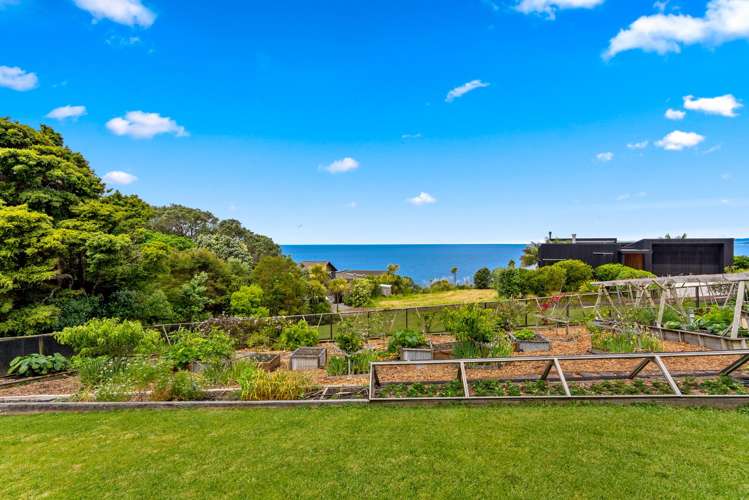 126-128 Lax Crescent Leigh_63