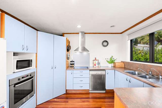 24 Titiro Moana Road Korokoro_1