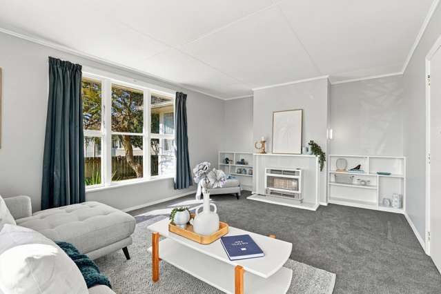 23 Churchill Crescent Tawhero_1