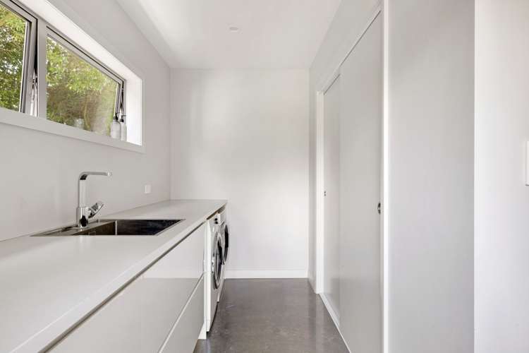 1 Alan Livingston Drive Cambridge_22