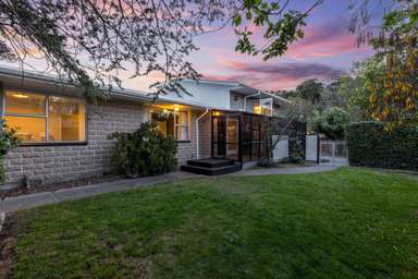 6 Soleares Avenue_1
