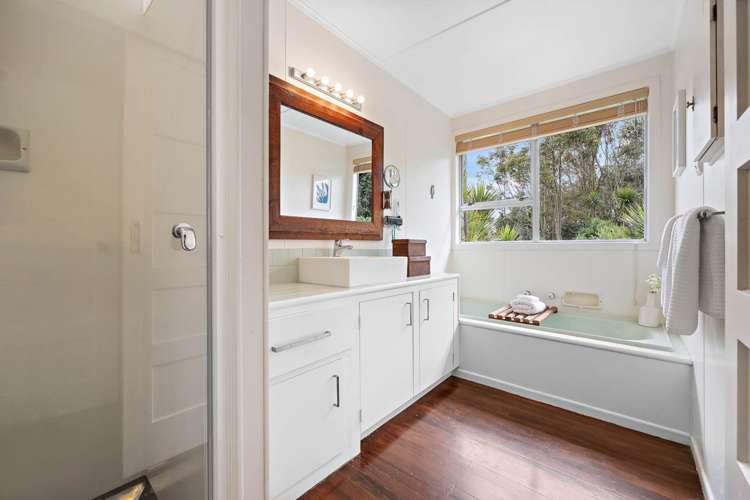 205 Fuller Road South Head_20