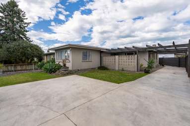 1 Fleming Crescent_1