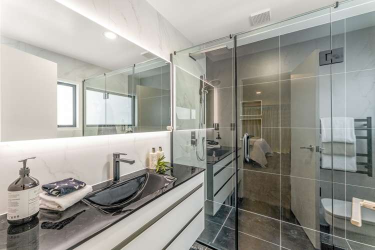 3/4 Morrow Avenue Bucklands Beach_12