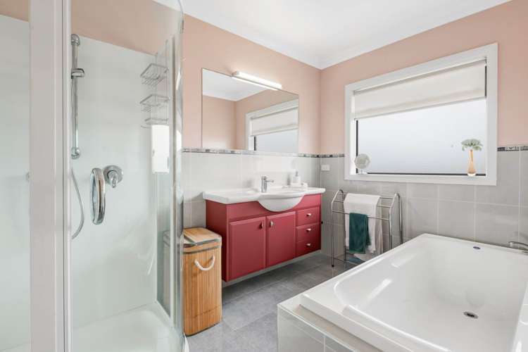 125 Grovenor Drive Orewa_20