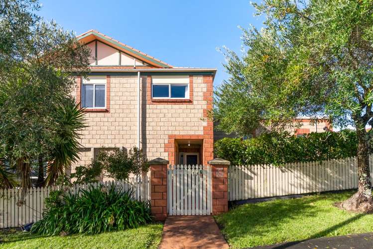 1/27 Lucienne Drive Ranui_25