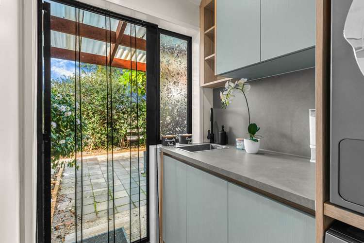 71 Pyle Road West One Tree Point_16
