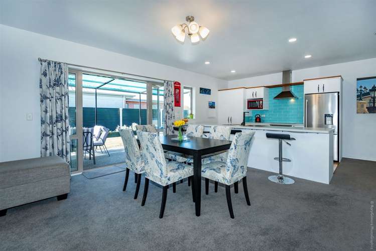 14 Saint Peters Close Woolston_6