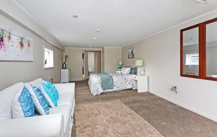 23 Divich Avenue Te Atatu South_12