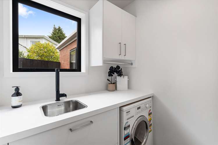 1/33 Makora Street Fendalton_14