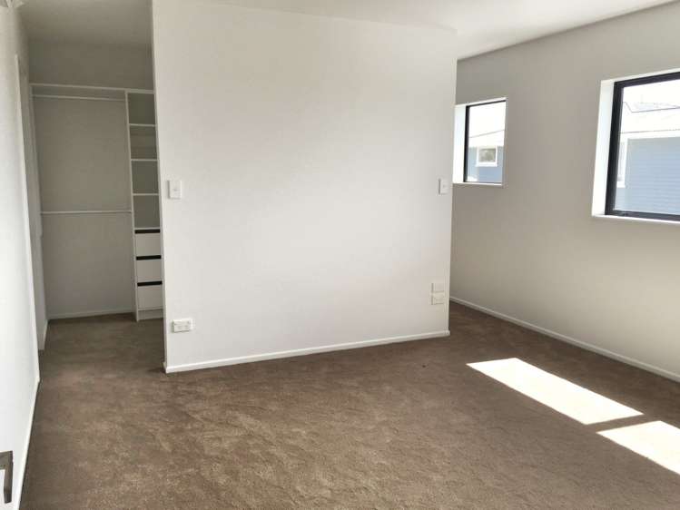 12a Hepburn Road Glendene_6