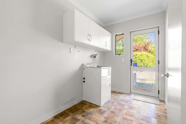 9 Birchwood Lane Hilltop_18