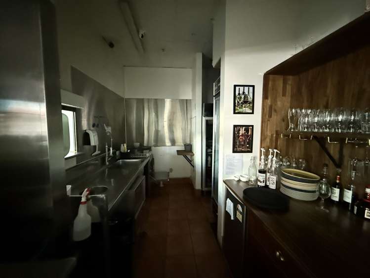 Shop 6/62 - 78 Hurstmere Road Takapuna_8