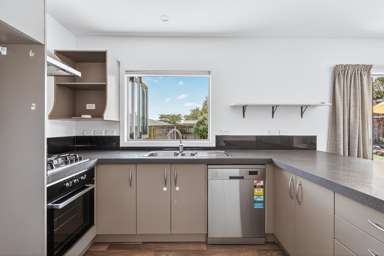 2/18 Frederick Street_2