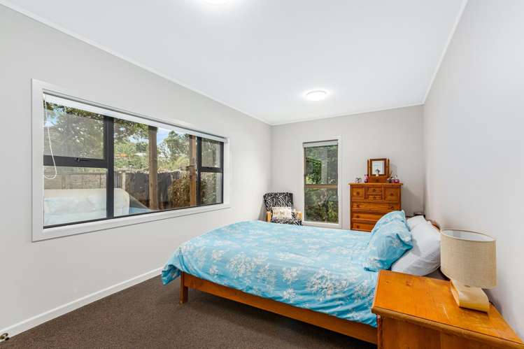3 Oak Avenue Paremata_15