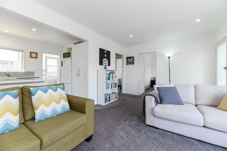 3/21 East Coast Road Milford_6