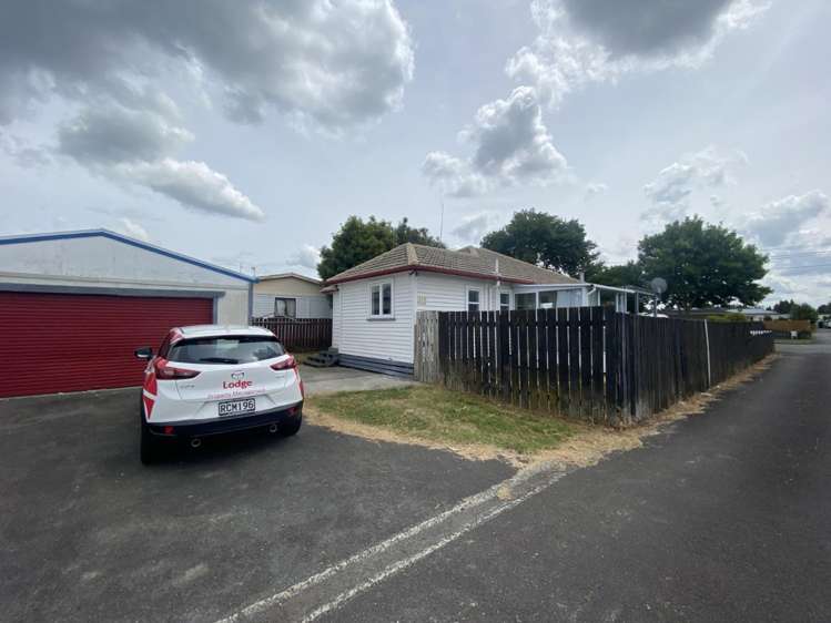 9 Breckons Avenue 1112_1