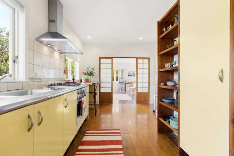 19a Old Lake Road Narrow Neck_12