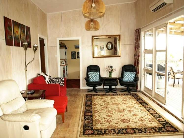 27 Putiki Road Ostend_5