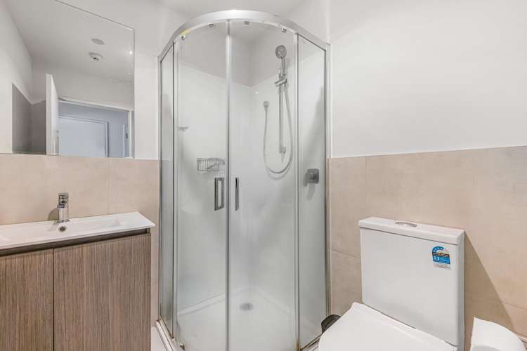 19/18 Hewlett Road Massey_9